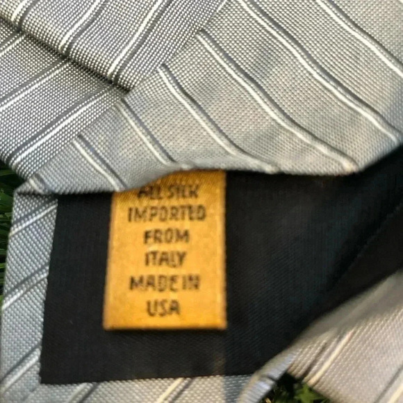 Donna Karan Signature Men’s All Silk Tie - Picture 6 of 6